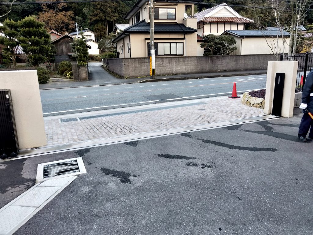 画像6万いいね 保育園の駐車場を“ウロウロ” 見知らぬおばあさんが語った、意外な理由に泣ける ママリ5 5 - ライブドアニュース