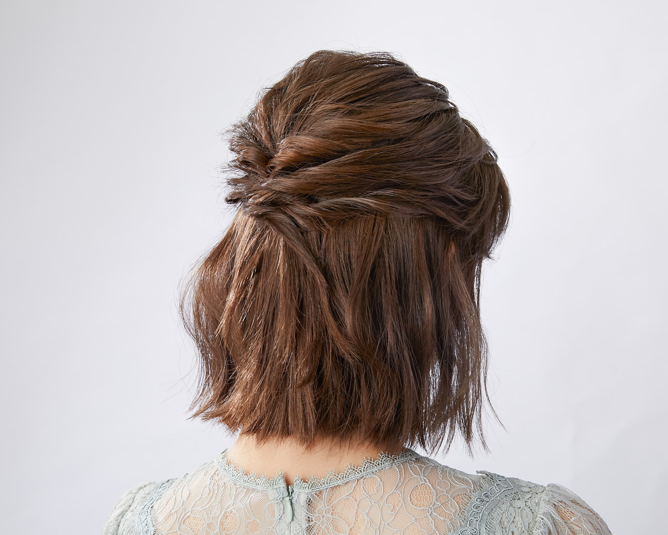 卒園式・卒業式 ママの髪型は？長さ別簡単ヘアアレンジを紹介！VERY