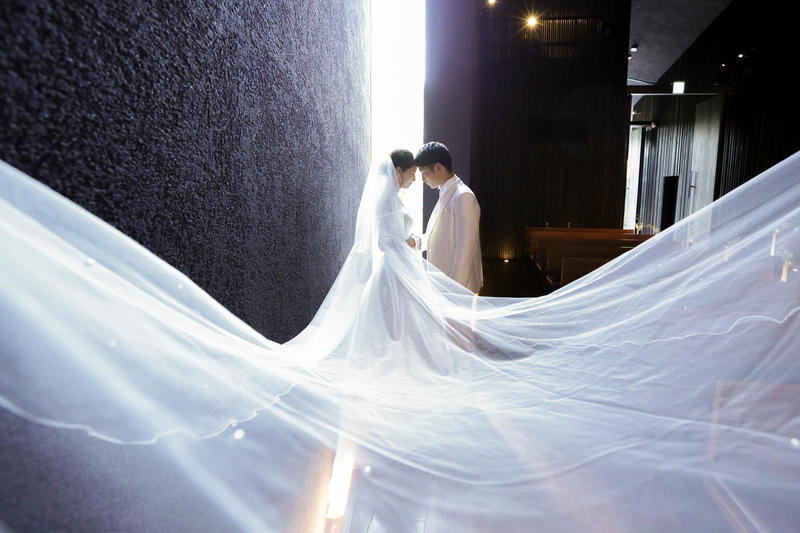 前撮りにおふたりらしさを♪ポーズ編~公式 大阪セントバース教会