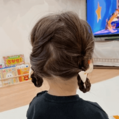 ゴムだけで簡単にできる 子どものヘアアレンジ12選！特徴やセット方法を詳しく解説comottocomottoコラム - NTTドコモ