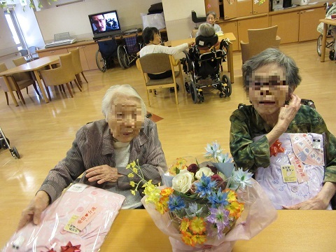 母の日メディカルホームボンセジュール東品川のホームブログベネッセスタイルケア