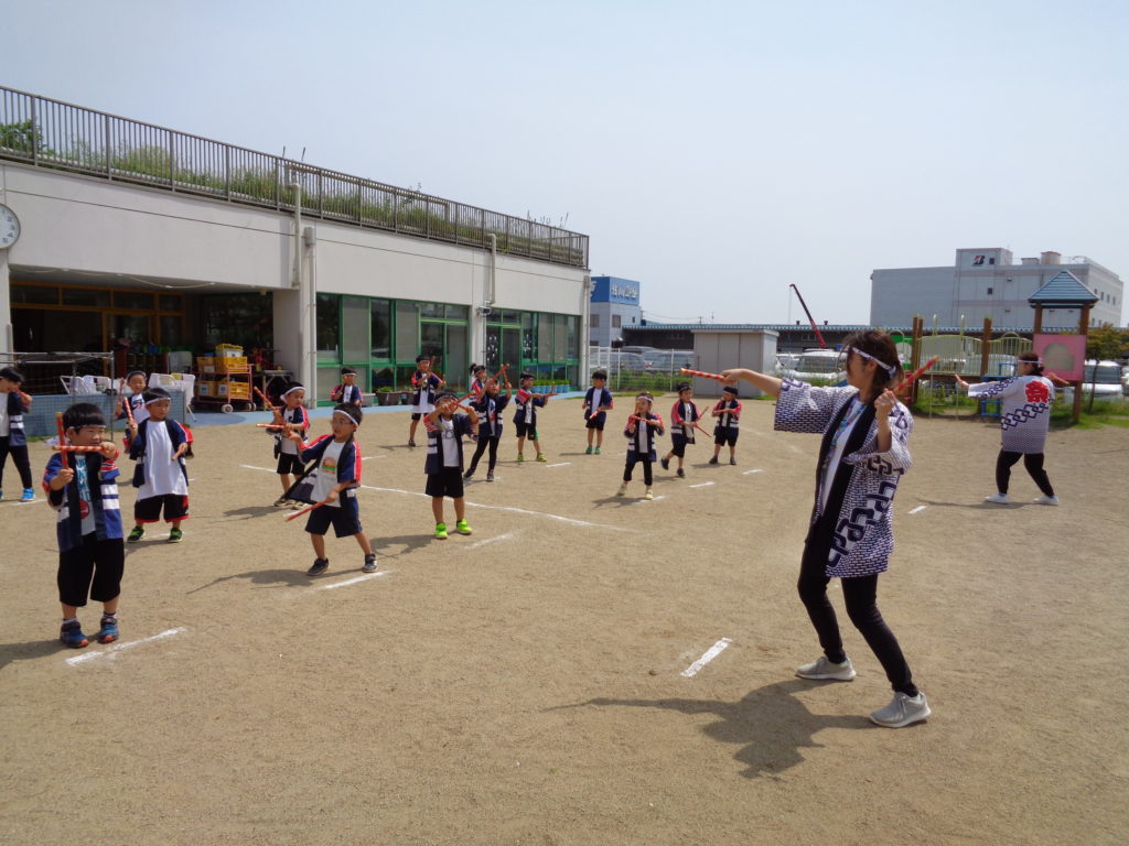 まるさんかくしかく 保育教材 スケッチブックシアター 図形あそび おもちゃ・人形 ひまわり保育士 通販 18206717Creema クリーマ