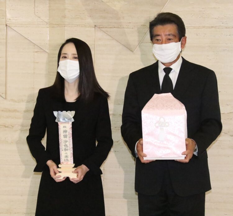 神田正輝『旅サラダ』で元妻・松田聖子の話題ぶっこむ スタジオ騒然で松下奈緒も「生放送です！」オリコンニュース ORICON NEWS