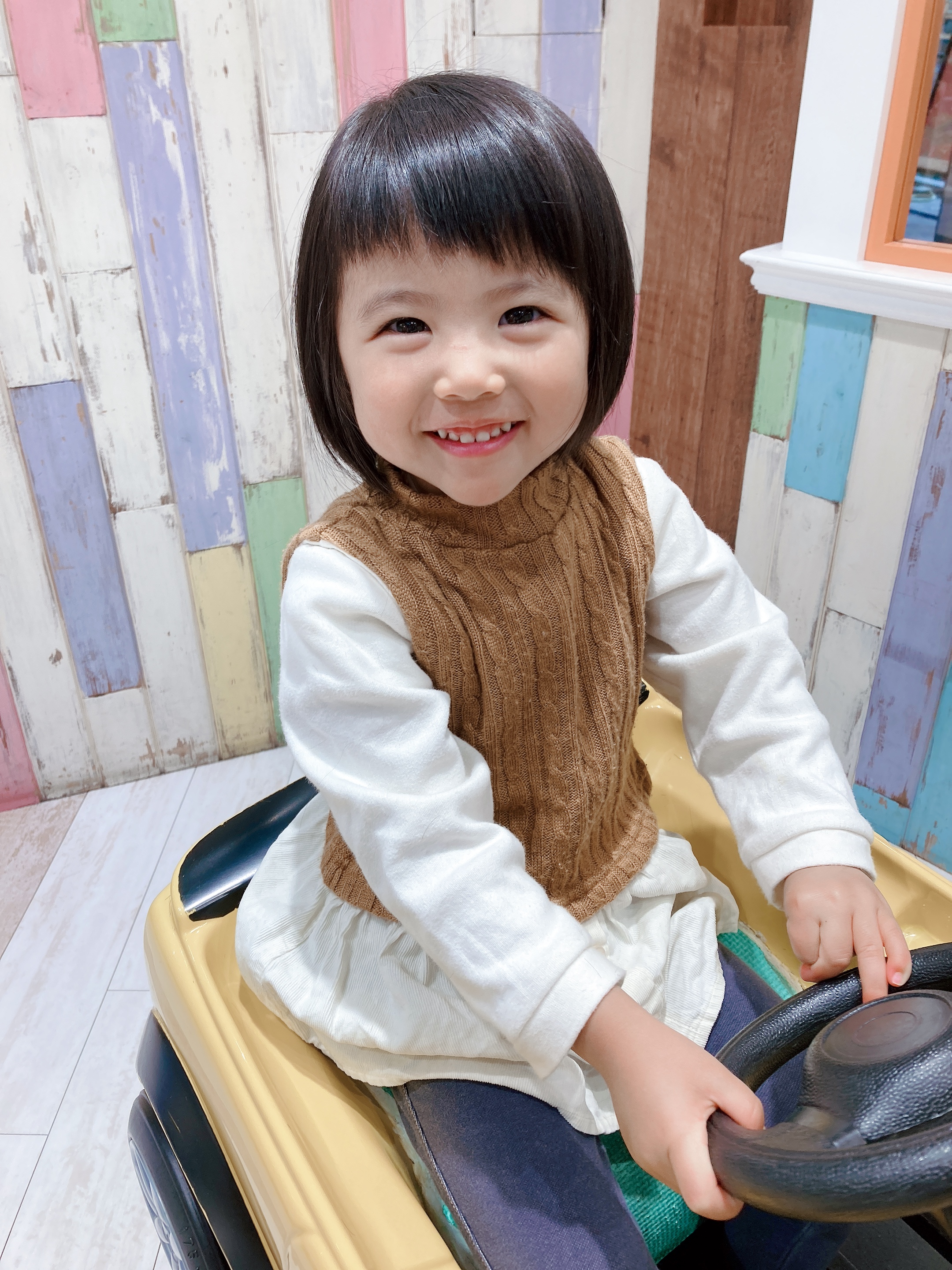 可愛いショートヘアの女の子☆美容室エクラ Hair Salon e'clat