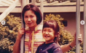 宅麻伸が元嫁・賀来千香子と別れた信じがたい理由や子供がいなかった訳に驚きを隠せない そして現在は。 - YouTube