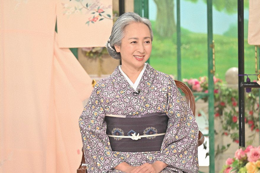 近藤サト@sato_greyhair• Instagram photos and videos