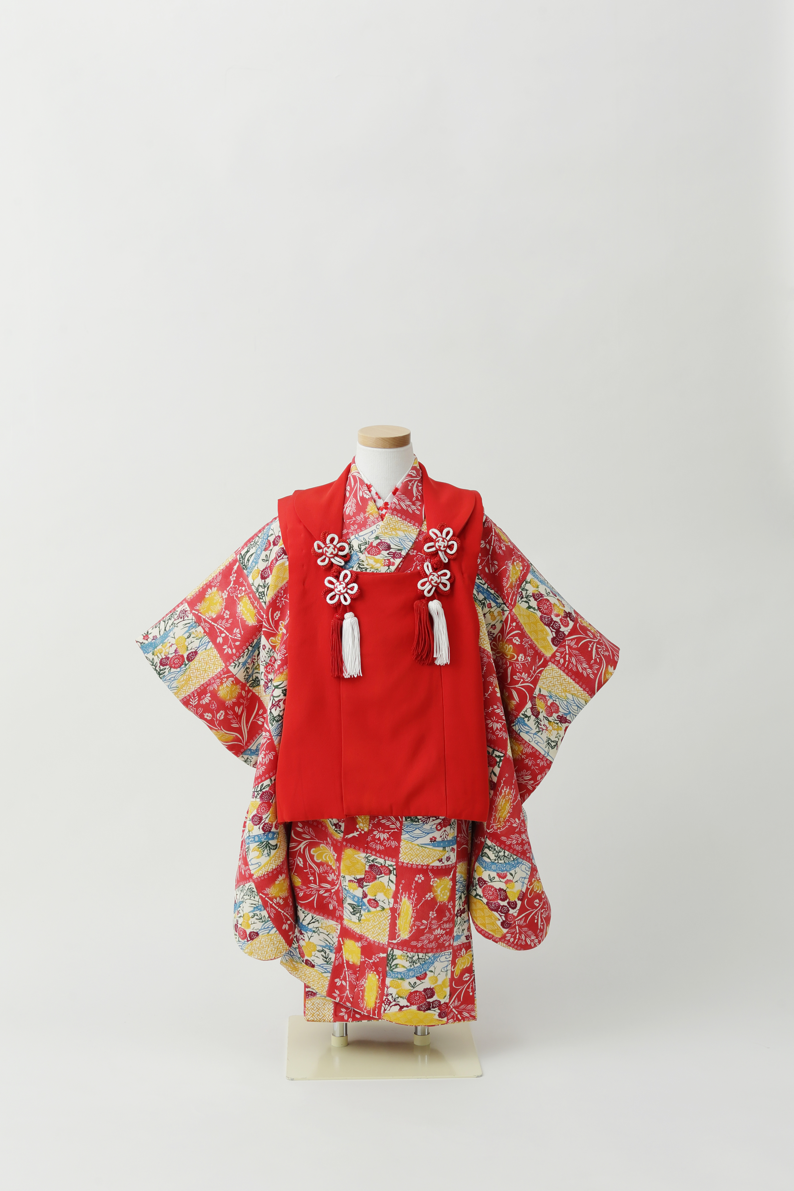 七五三 3歳 レンタル 女の子 被布着物8点セット生成りと赤の染め分けにレトロ八重菊au PAY マーケット