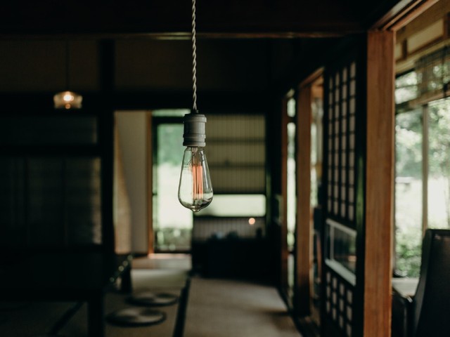 おじいちゃん家の中茅葺き屋根