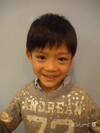 小学生男子のおしゃれな髪型アンケートでわかった人気の髪型をランキング紹介！HugKum はぐくむ