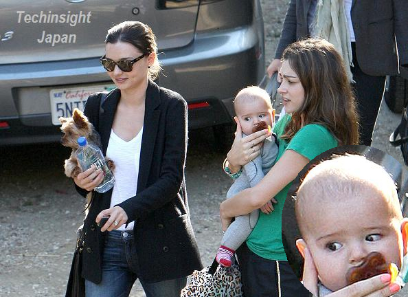 オーランド・ブルーム＆ミランダ・カーの愛息子、モデルデビュー！シネマトゥデイ