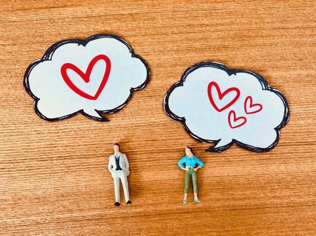 50代 結婚しないパートナー探し！成功する出会いの最適解とは？ - バツイチ女子大学