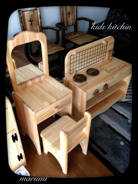 子供 ミニドレッサー 手作り 100均TikTok