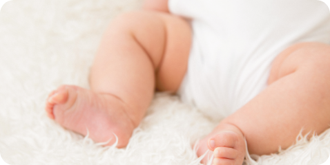 蒙古斑の原因は？赤ちゃんのおしりの青あざの正体！赤ちゃん・子供のあざ治療なら最新レーザー治療×形成外科専門医の大阪梅田形成クリニック