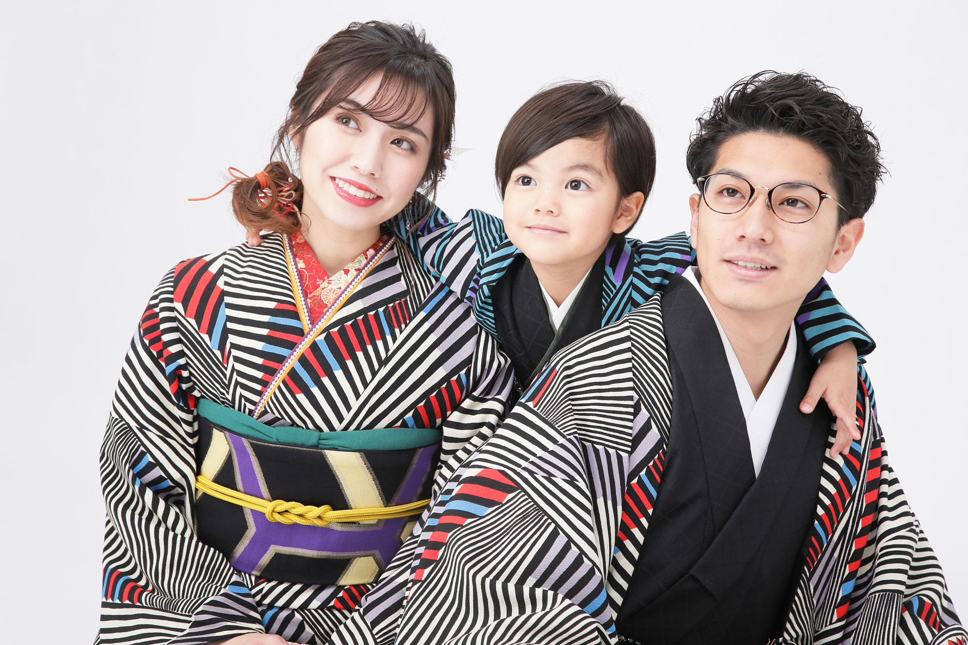 写真館で写真を撮るということ〜レンズが紡ぐ家族の歴史〜 - おなじみ丨近くの店から、なじみの店へ