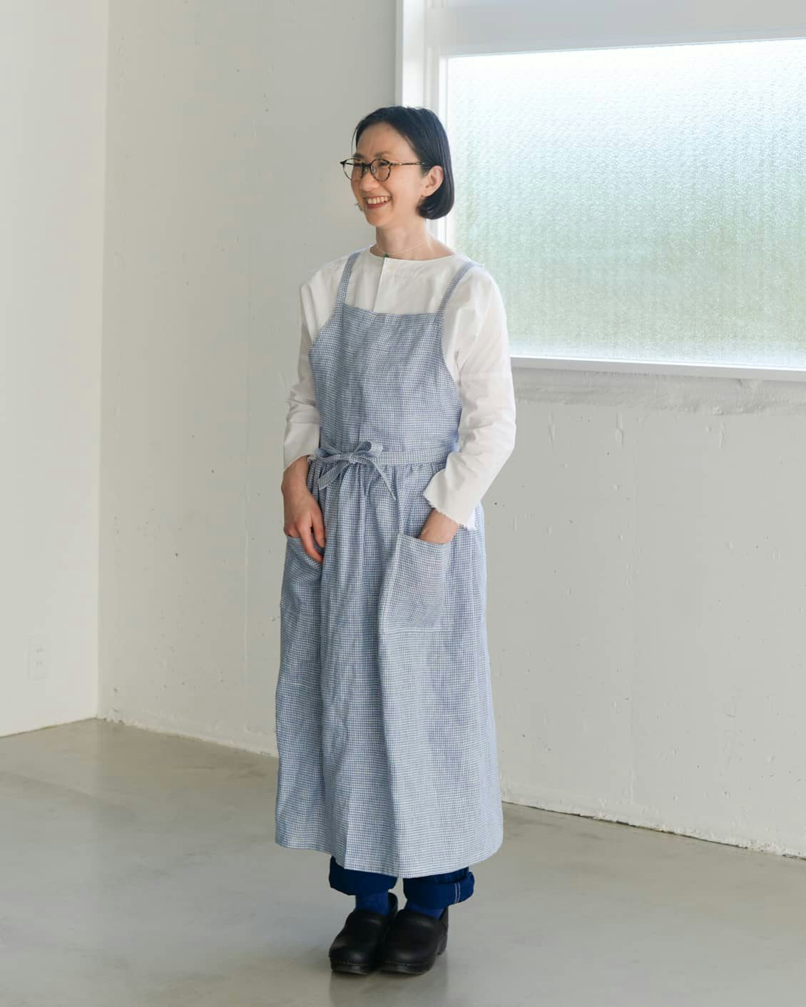 母の日 エプロン プレゼント 実用的 ギフト カーネーションエプロン 選べるデザイン 選べるカラー ワンポイント花 母親 あったかかわいい ゆるキャラ くま とり ガーデニング 料理 グッズ 誕生日 スイーツ 造花 おしゃれ 女性 男性 母 父 キッチン3SYWI2