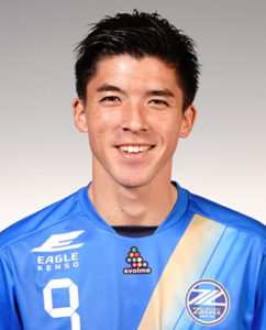 メクル第480号＜旬感 V・ファーレン＞FW富樫敬真選手 背番号9チームのため献身的に - 長崎新聞 2020 08 2214:10公開