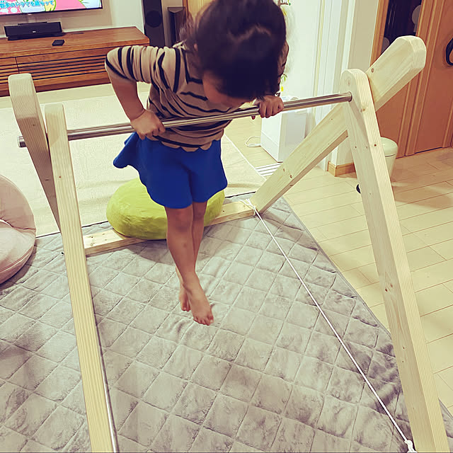 DIY 室内用の「鉄棒」を自作イレクターパイプ鉄棒