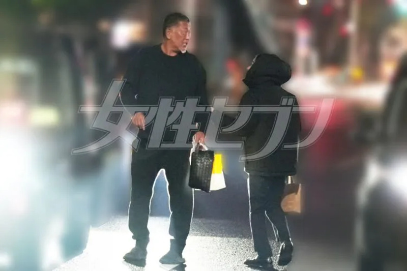 写真 東原亜希、長男の小学校卒業を報告：中日スポーツ・東京中日スポーツ