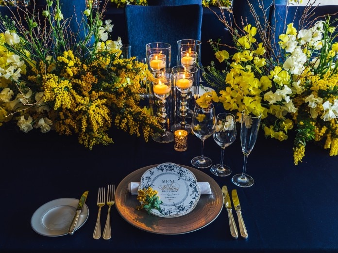 結婚式テーマカラー2」のアイデア 10 件ウエディング テーブル, ブライダル テーブルコーディネート, 結婚式 テーブル