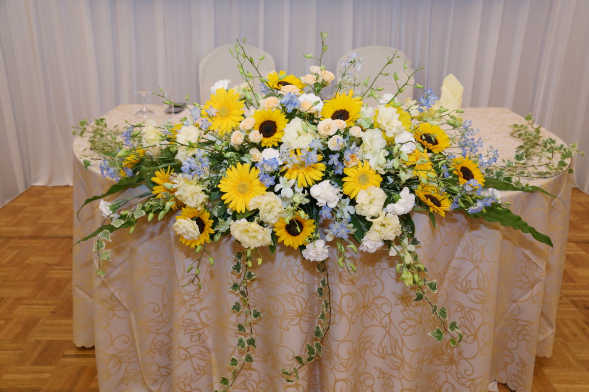 花のギフト 花清トロピカルミックスのウェディング装花