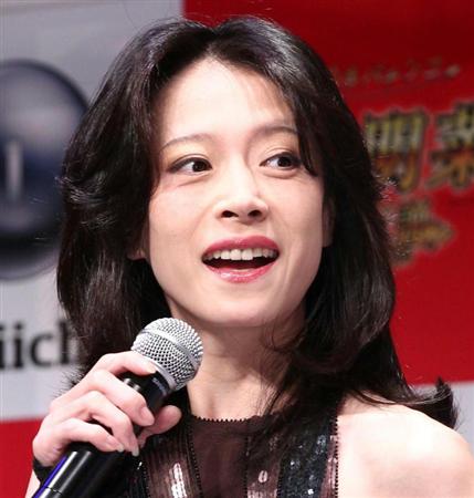 伝説のライブ映画公開 中森明菜 57 、業界が今も語り継ぐ異様な“金屏風会見”とあの“事件”の真相。そして彼女は表舞台から姿を消した集英社オンラインニュースを本気で噛み砕け