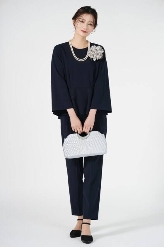 2025最新 卒園式・卒業式のママのコーデとは？年代別の着こなし＆服装マナーを徹底解説！ - ENJOY ORDER MAGAZINE Ladies