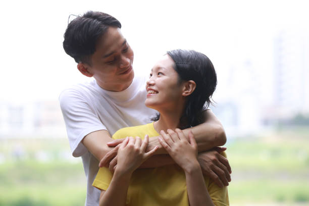 お姫様抱っこする彼氏の心理10選！彼氏の負担を減らすコツは？BELCY