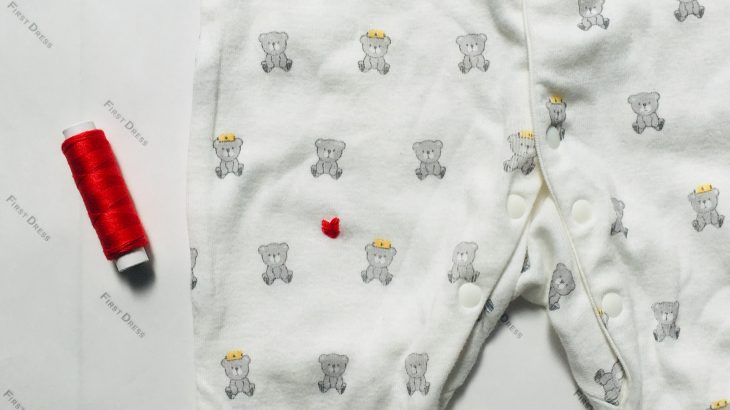 子ども服を刺繍作品にリメイクしました！ 思い出を素敵に飾る方法LEE