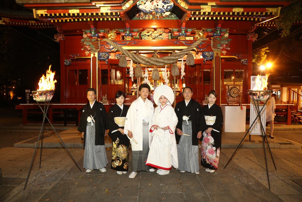 結婚式は和装が着たい！白無垢・色打掛・引き振袖、男性の紋付袴の種類や髪型など基本を知ろうマイナビウエディング