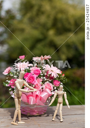 プロポーズに向日葵たっぷりの花束🌻プロポーズ花束向日葵ひまわりヒマワリ花屋大阪吹田flowerflowersbouquetsunflowerproposal