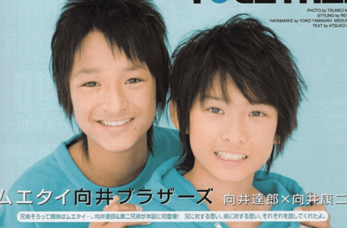 スノーマン向井康二の母はタイ語が上手？元ジャニーズ兄のインスタと職業も紹介