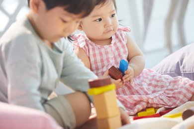 小さな子供イラスト無料イラスト・フリー素材なら「イラストAC」