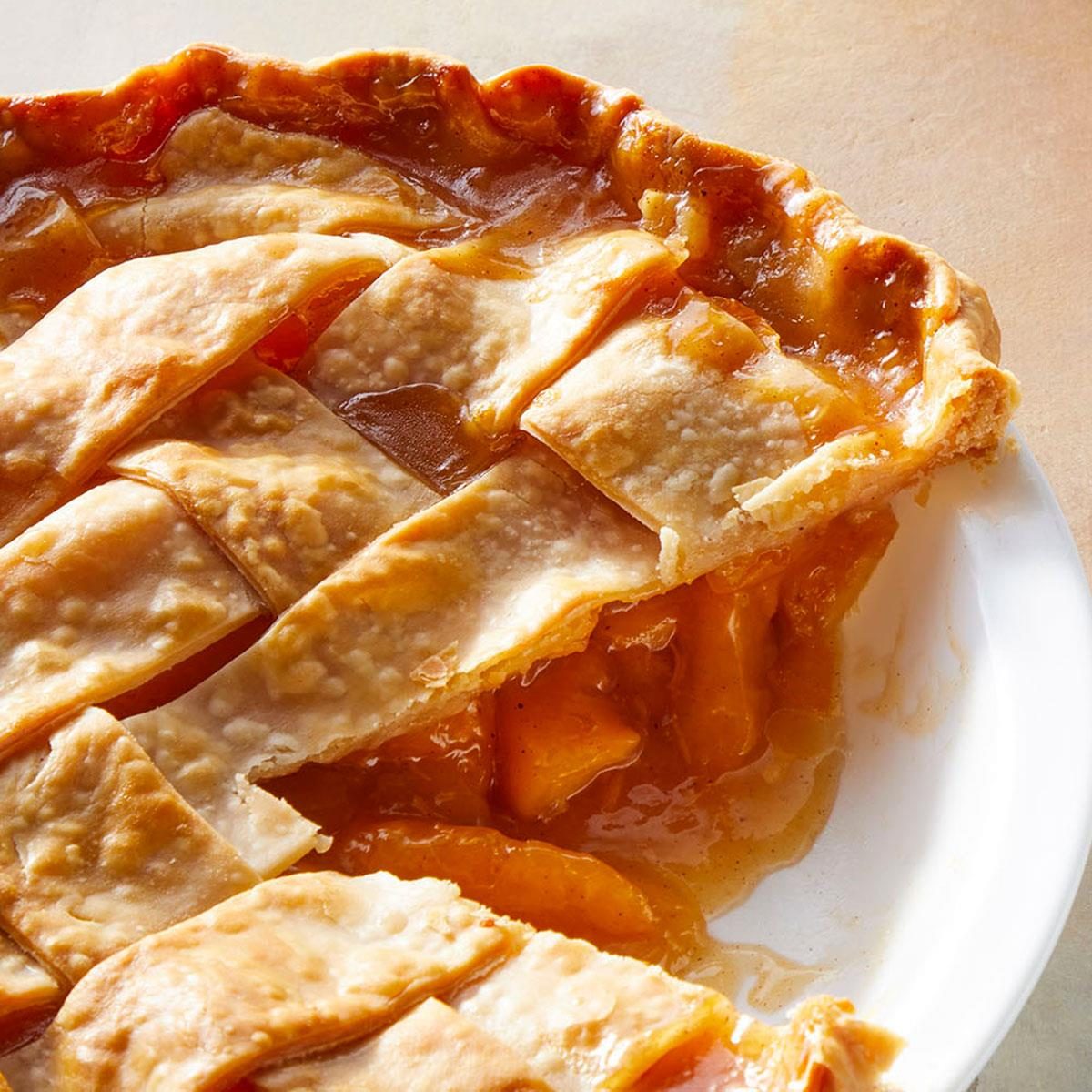 Classic Peach Pie